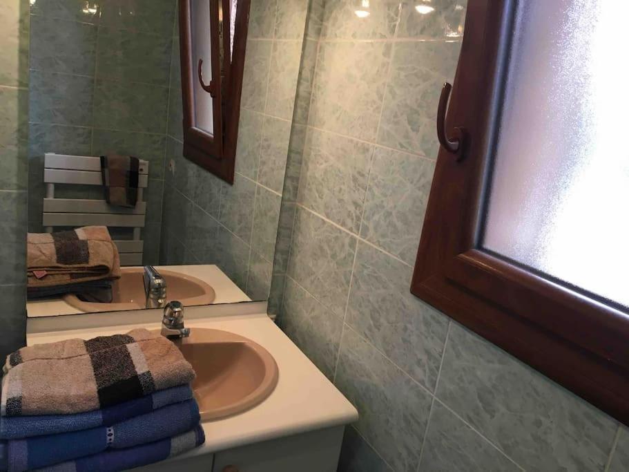 Appartement 55M2 En Beaujolais & Enedis A 15 Min Saint-Germain-Nuelles Exterior photo